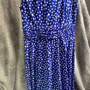 Elegant Blue Polka Dot Midi Dress